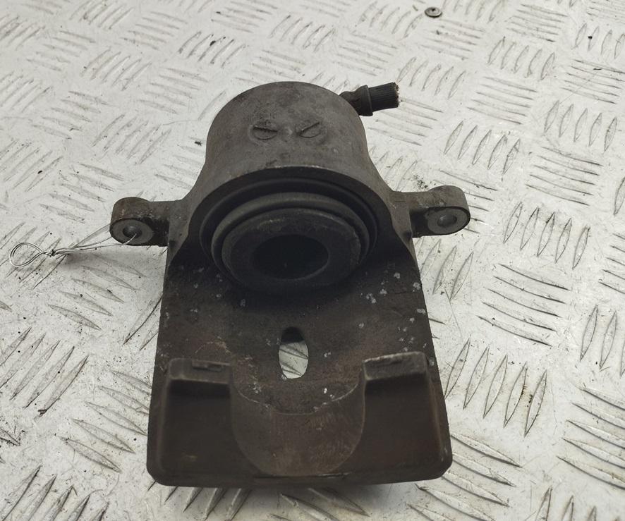 суппорт передний правый Toyota Prius 2 поколение 2005, 1.5 л., гибрид, АКПП, серый, хетчбэк 5 дв. - фото №1