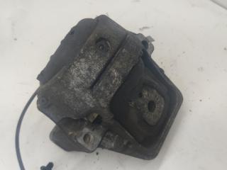 подушка крепления двигателя Audi A4 B8/8K 2008, 2.0 л., дизель, МКПП, серый, универсал, 8K0399381