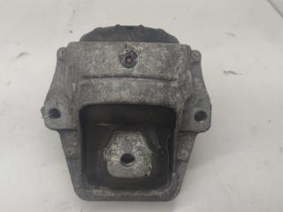 подушка крепления двигателя Audi A4 B8 2008, 2.0 л., дизель, МКПП, серый, универсал, 8K0399381