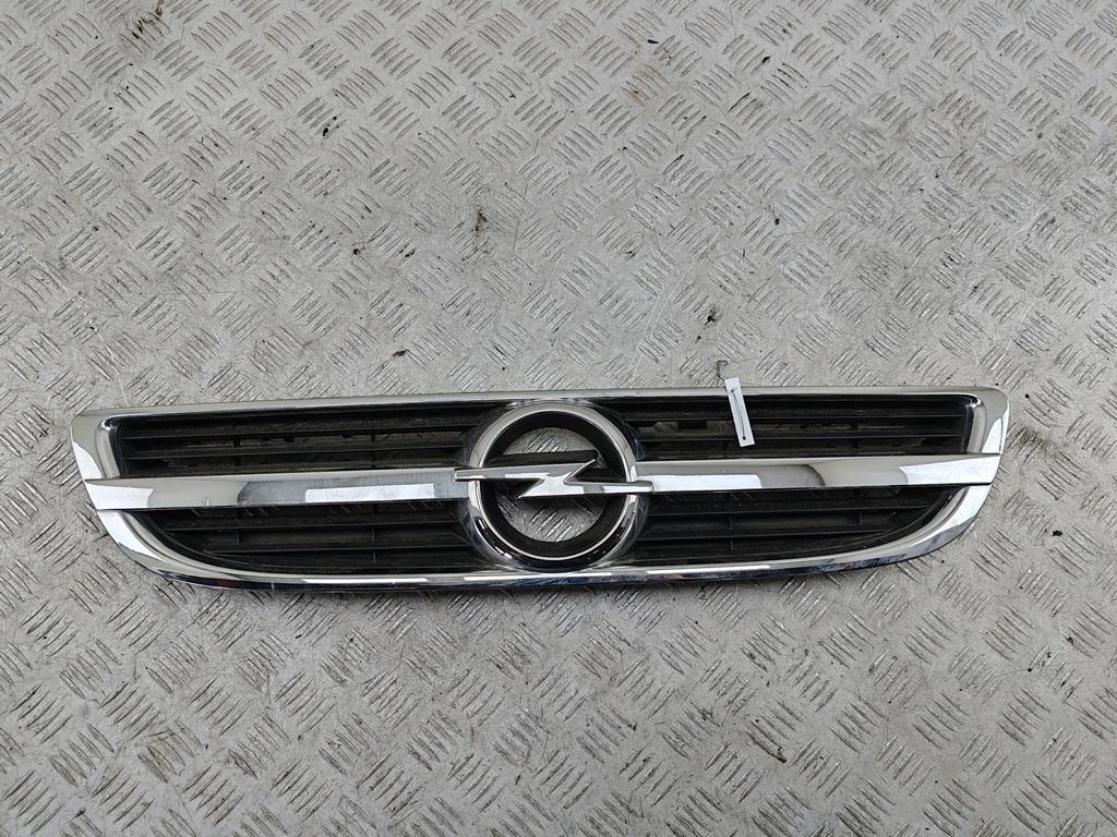решетка радиатора Opel Zafira A 2004, чёрный, минивэн, 24453538