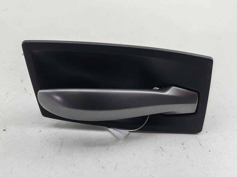 ручка внутренняя передняя правая BMW 5 серия E60/E61 2006, 2.5 л., бензин, МКПП, чёрный, седан, 70342889 - фото №1
