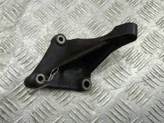 кронштейн (крепление) SEAT Alhambra 1 поколение [рестайлинг] 2001, 1.9 л., дизель, МКПП, чёрный, минивэн, 09B409905D