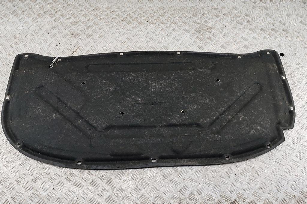 шумоизоляция капота Audi A6 4B/C5 1997, 2.4 л., бензин, МКПП, серый, седан - фото №1