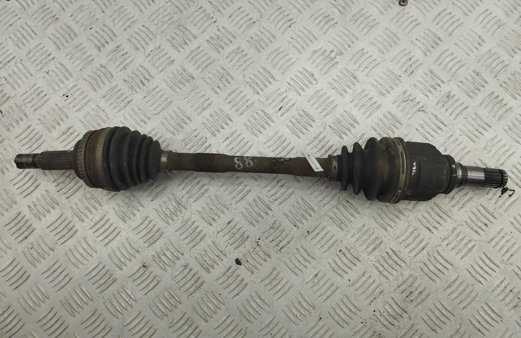 полуось передняя левая (приводной вал, ШРУС) Toyota Prius 2 поколение 2005, 1.5 л., гибрид, АКПП, серый, хетчбэк 5 дв. - фото №1
