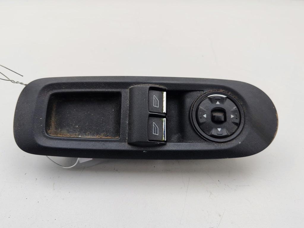 блок управления стеклоподъемниками Ford Mondeo 4 поколение 2009, 2.0 л., дизель, МКПП, серый, универсал, 7S7T14A132CB - фото №1