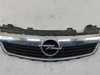 решетка радиатора Opel Zafira 2 поколение (B) 2006, серый, минивэн, 13136136