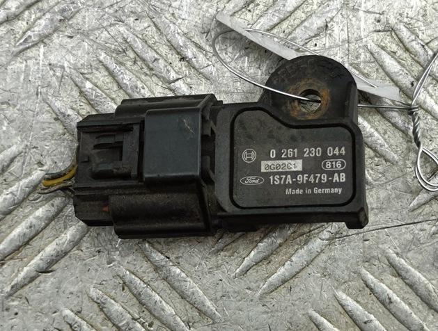 датчик абсолютного давления Ford Mondeo 3 поколение 2002, 1.8 л., бензин, МКПП, синий, хетчбэк 5 дв., 0261230044, 1S7A9F479AB - фото №1