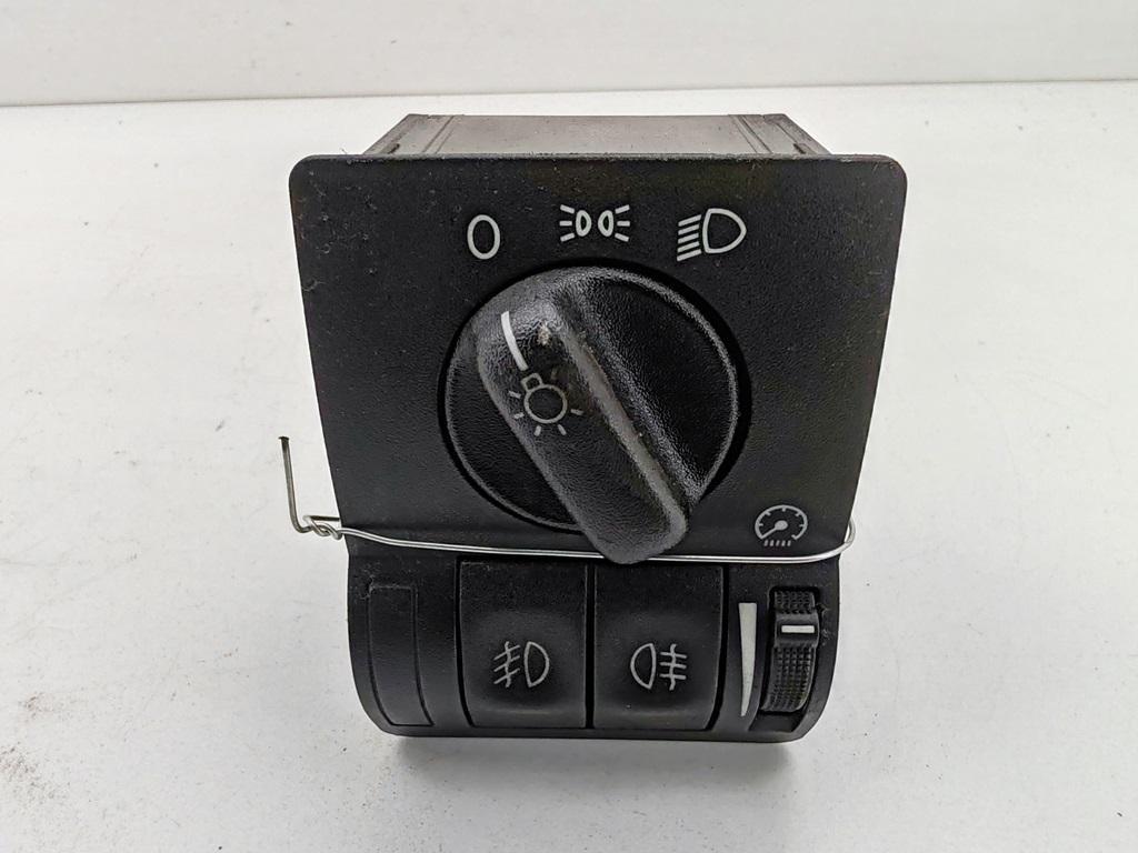 переключатель света Opel Astra G 2002, 2.0 л., дизель, МКПП, чёрный, универсал, 24421188 - фото №1