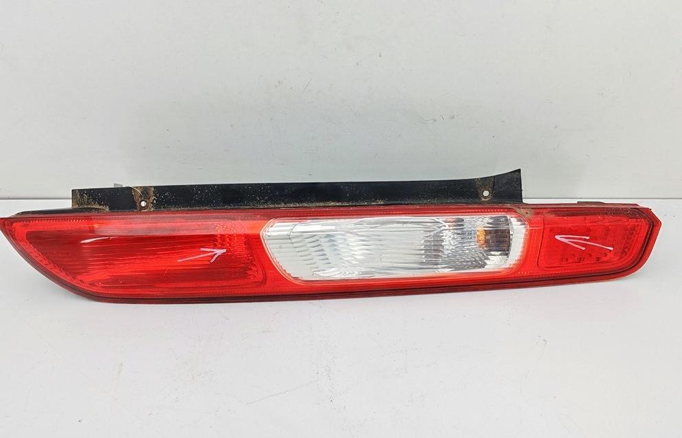 фонарь задний правый Ford Focus 2 поколение 2004, 1.6 л., i, бензин, МКПП, серый, хетчбэк 5 дв., 4M5113404A - фото №1