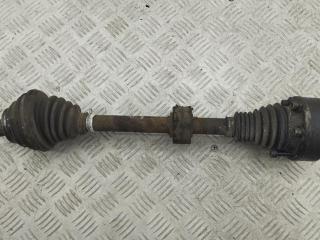 полуось передняя левая (приводной вал, ШРУС) Volkswagen Passat B6 2006, 1.9 л., дизель, МКПП, синий, универсал