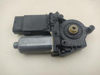 моторчик стеклоподъемника передний левый Volkswagen Passat B5 1997, 1.6 л., МКПП, седан, 3B4837751BA