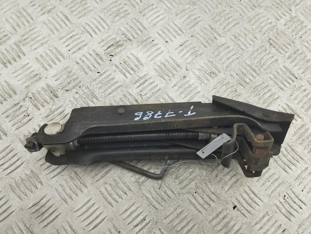 домкрат Volkswagen Touran 2003, 1.9 л., дизель, МКПП, серый, минивэн
