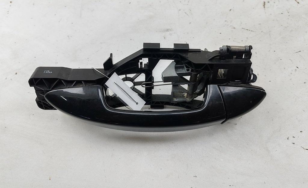 ручка наружная передняя левая Volkswagen Passat B6 2009, 1.8 л., бензин, МКПП, чёрный, универсал