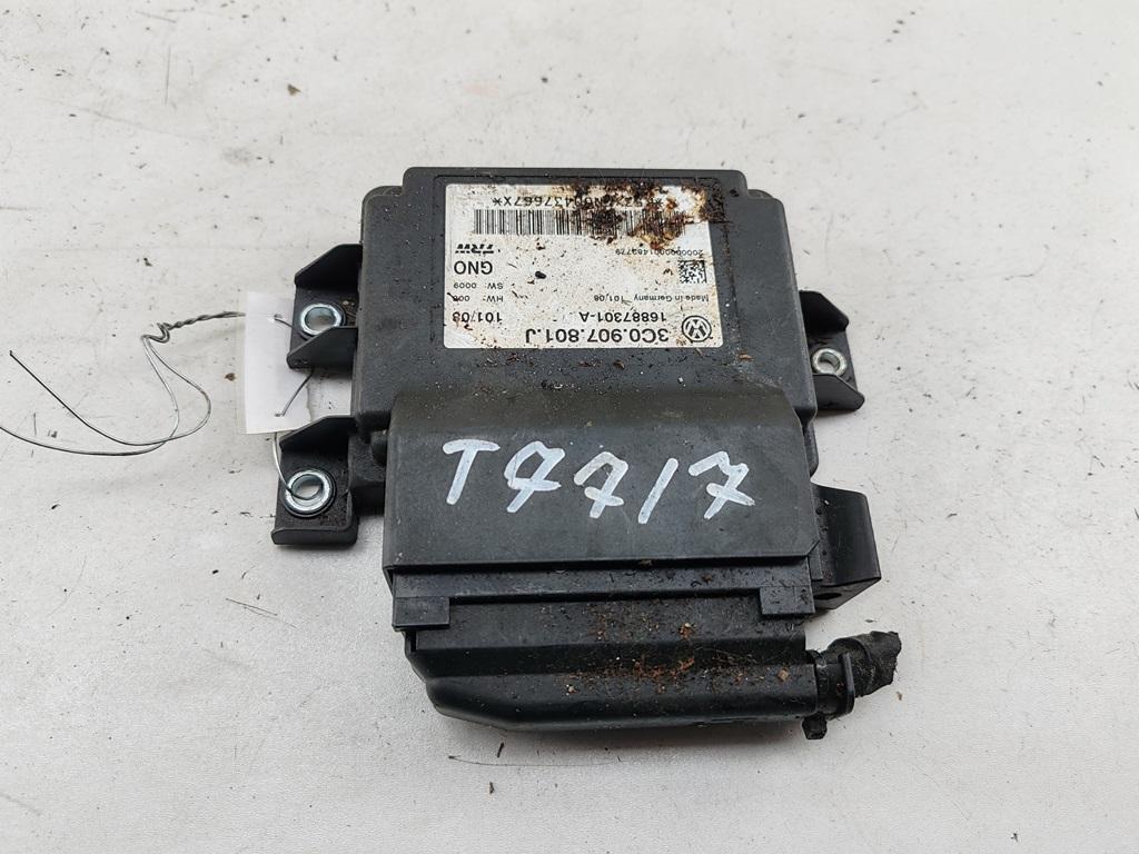 блок управления ручником Volkswagen Passat B6 2008, 2.0 л., дизель, МКПП, синий, универсал, 3C0907801J - фото №1