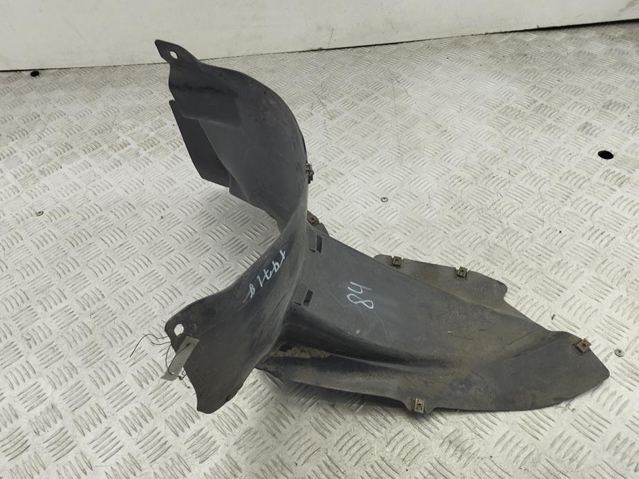 Подкрылок передний правый Volkswagen Passat B6 2008, 2.0 л., дизель, универсал, 3C0805912