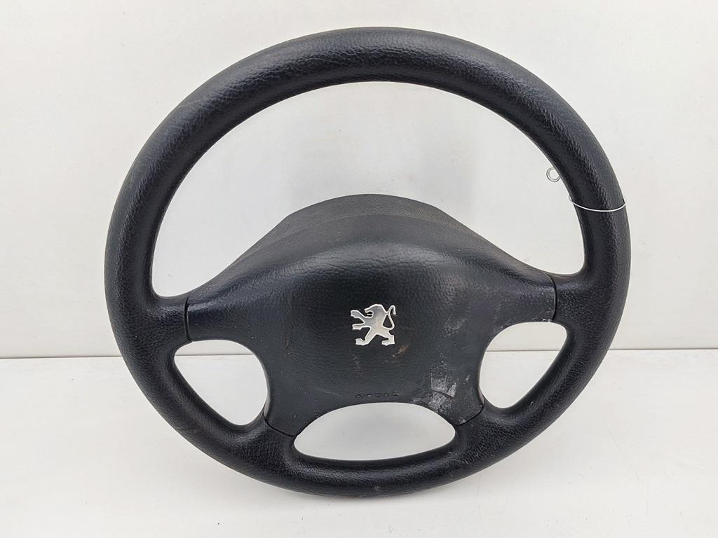 руль Peugeot 406 1 поколение 1997, 2.0 л., бензин, МКПП, зелёный, универсал, 1870573000 - фото №1