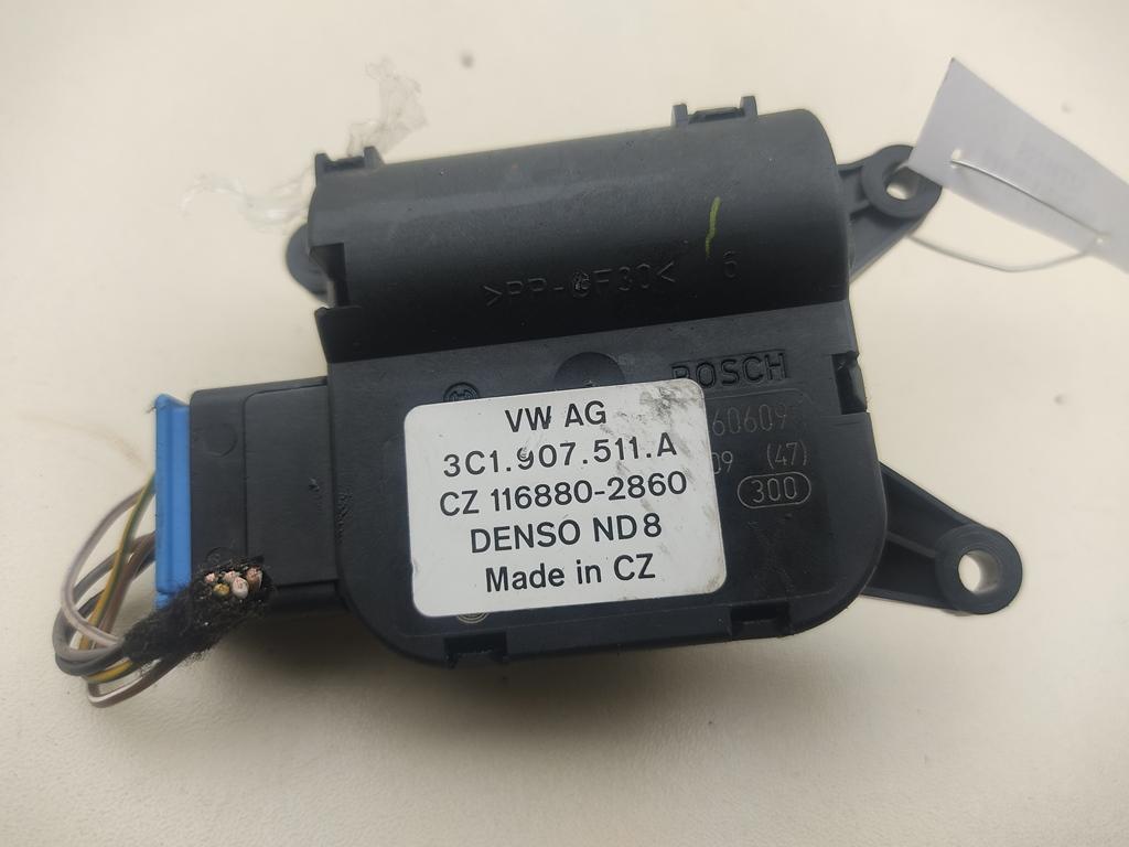 моторчик заслонки печки Volkswagen Passat B6 2009, 1.8 л., бензин, МКПП, чёрный, универсал, 3C1907511A