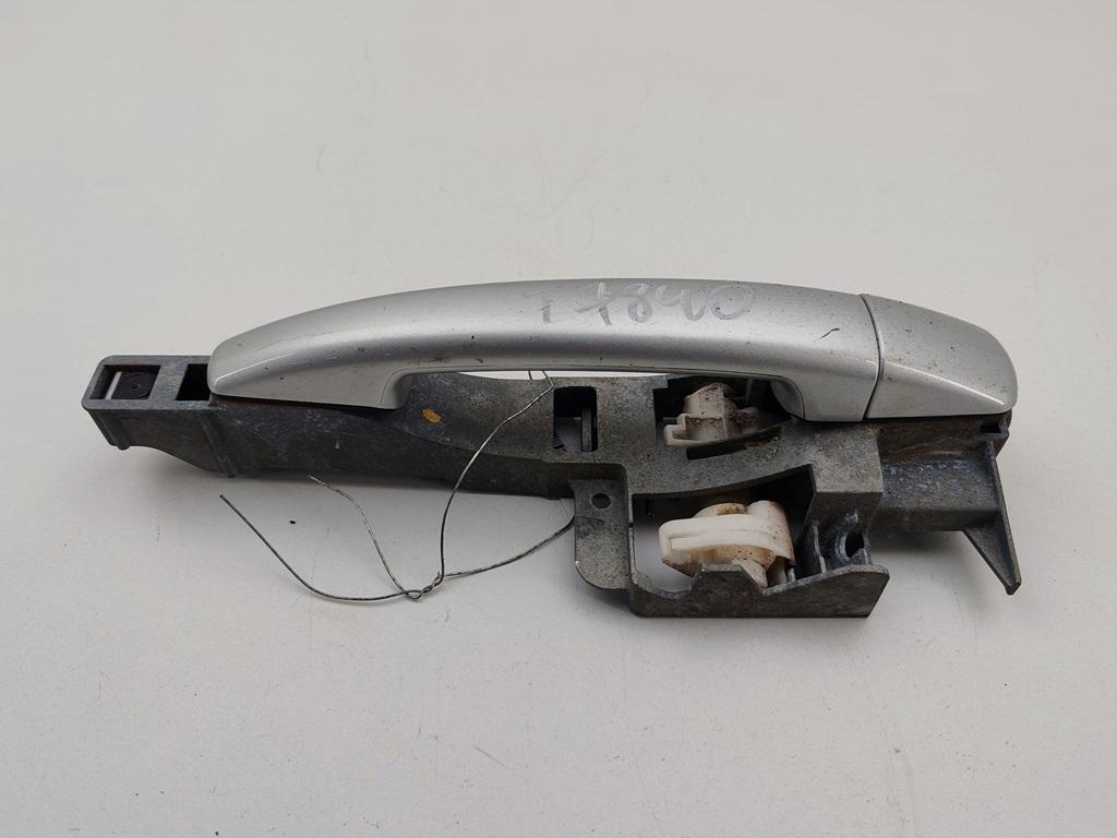 ручка наружная задняя правая Peugeot 407 1 поколение 2005, 2.0 л., бензин, МКПП, серый, универсал, 9653401580 - фото №1