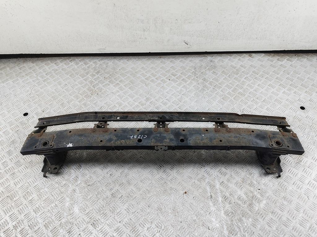 усилитель бампера переднего Toyota RAV4 XA30 2006, 2.2 л., дизель, МКПП, чёрный, внедорожник 5 дв. - фото №1