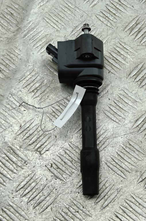 катушка зажигания BMW 2 Tourer F45/F46 2016, 1.5 л., бензин, МКПП, чёрный, минивэн, 8678438 - фото №1