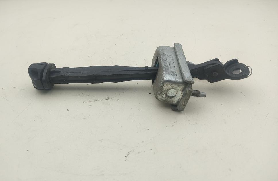 Ограничитель открывания двери задней Opel Astra J 2011, универсал, GM13363545AD