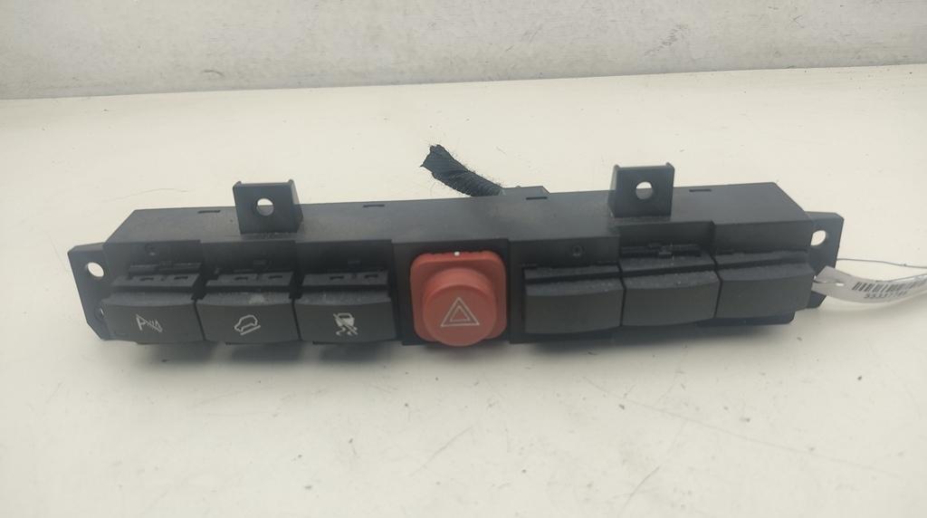 кнопка аварийной сигнализации Opel Antara 2007, 2.0 л., дизель, МКПП, чёрный, внедорожник 5 дв., 96673013