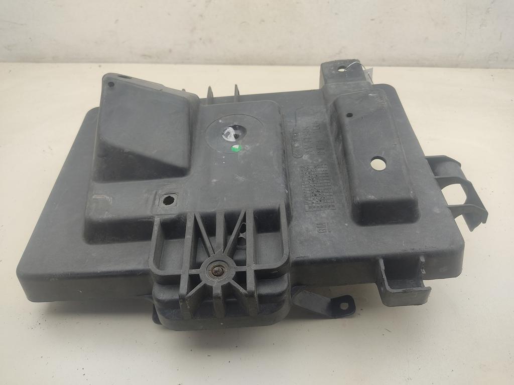 полка аккумулятора Opel Zafira A 2003, 2.2 л., дизель, МКПП, синий, минивэн, 24449812