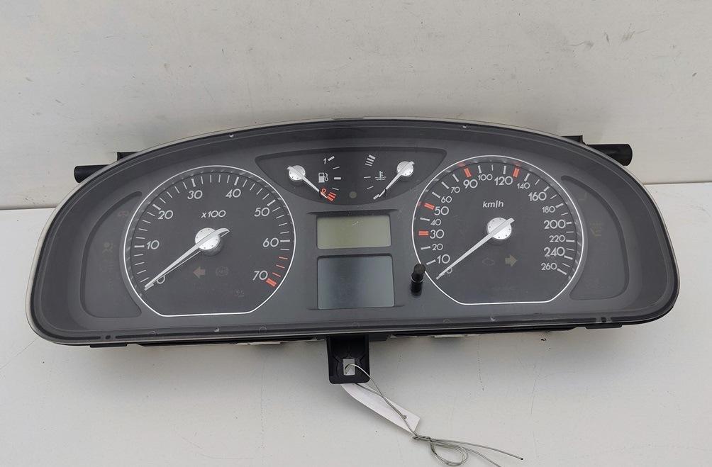 приборная панель Renault Laguna 2 поколение 2003, 2.0 л., бензин, МКПП, синий, универсал, 8200328446 - фото №1