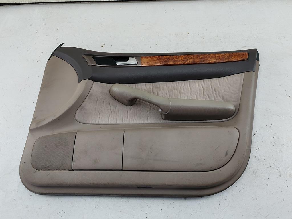 обшивка двери передняя правая Audi A6 C5 1998, 2.4 л., бензин, АКПП, бежевый, седан