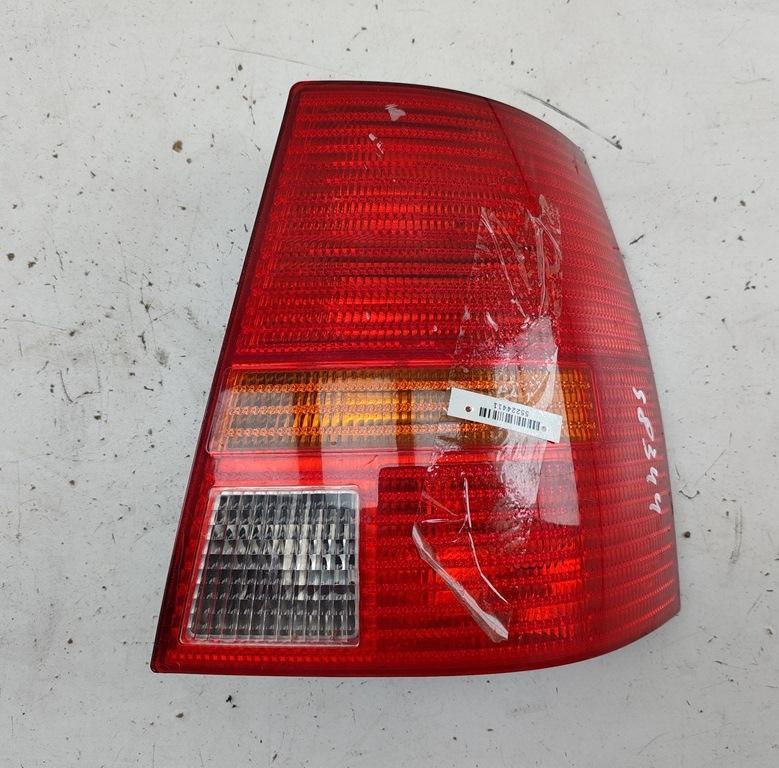 фонарь задний правый Volkswagen Golf 4 поколение 2001, 1.6 л., бензин, МКПП, серый, универсал, 1J9945075P - фото №1