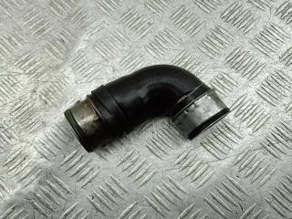 патрубок турбины Volkswagen Touran 1 поколение 2003, 1.9 л., дизель, 038131111A