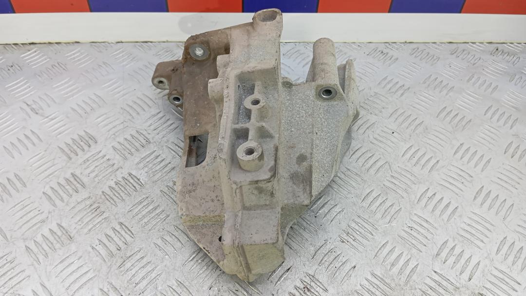 Кронштейн двигателя дизельный Volkswagen Crafter 2 поколение 2024, 2.0 л., TDi, дизель, МКПП, микроавтобус - фото №1