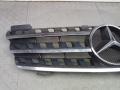 решетка радиатора Mercedes-Benz M-Класс W164 2007, 3.0 л., D ML280 CDI, дизель, АКПП, внедорожник 5 дв. - фото №3