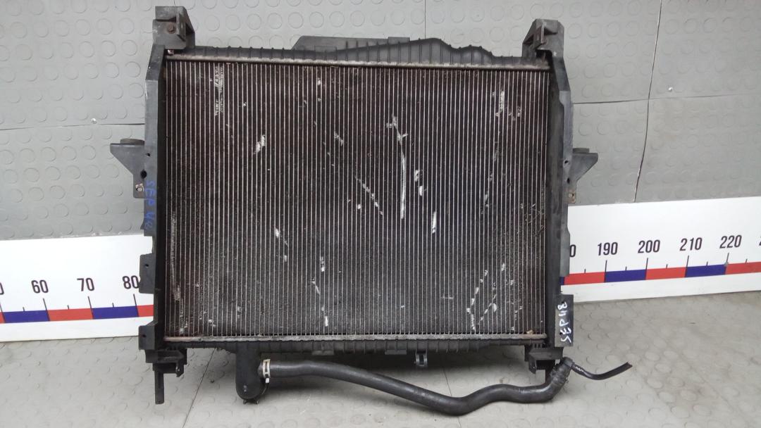 радиатор охлаждения Land Rover Discovery 4 поколение 2010, 3.0 л., SD V6, дизель, АКПП, внедорожник 5 дв. - фото №1