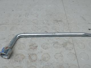 ключ колесный (балонный) Toyota Land Cruiser Prado J120 2004, 3.0 л., дизель, МКПП, внедорожник 5 дв.