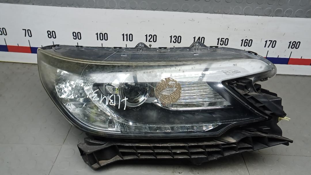 фара правая Honda CR-V 2015, 2.0 л., бензин, МКПП, внедорожник 5 дв.