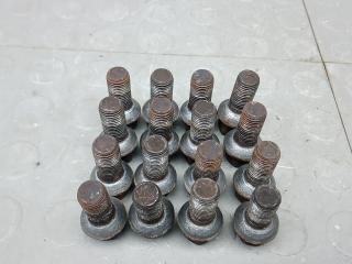 болт колесный Mercedes-Benz E-Класс W212/S212/C207/A207 2011, 2.2 л., D CDi BlueTec, дизель, АКПП, седан