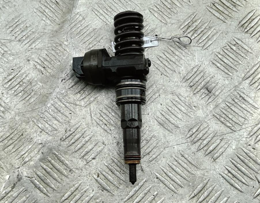 форсунка Volkswagen Golf 4 поколение 2004, 1.9 л., дизель, МКПП, серый, универсал, 038130073AG, 0414720215 - фото №1