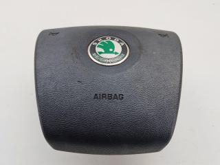 подушка безопасности водителя Skoda Roomster 1 поколение 2006, 1.2 л., бензин, МКПП, чёрный, фургон, 5J0880201B