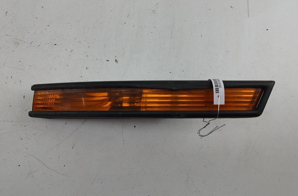 Поворотник (указатель поворота) левый Volkswagen Passat B6 2006, 1.9 л., дизель, МКПП, синий, универсал, 3C0953041L - фото №1