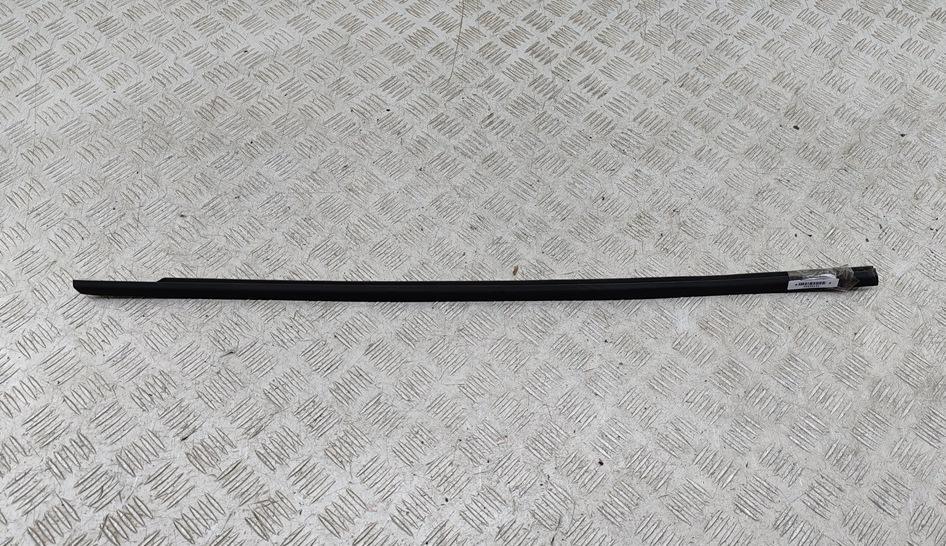 Молдинг стекла двери наружный BMW 3 E46 2001, 1.9 л., бензин, МКПП, зелёный, универсал