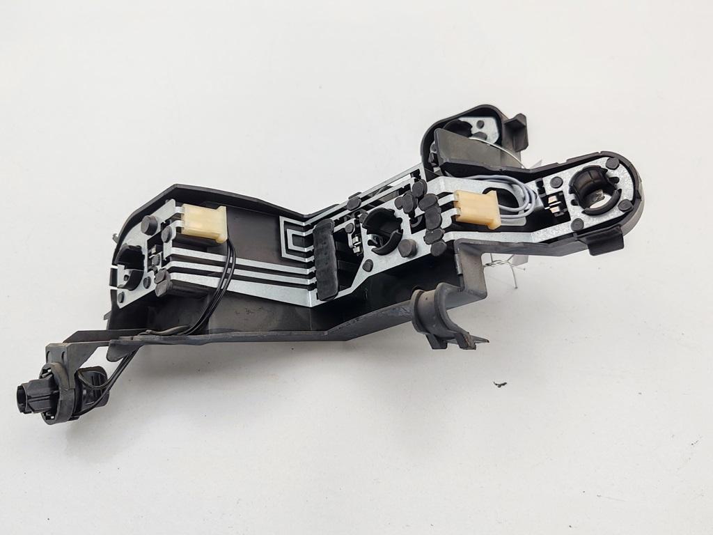 панель заднего левого фонаря BMW 5 серия E60/E61 2003, 3.0 л., бензин, АКПП, серый, седан, 6923306 - фото №1