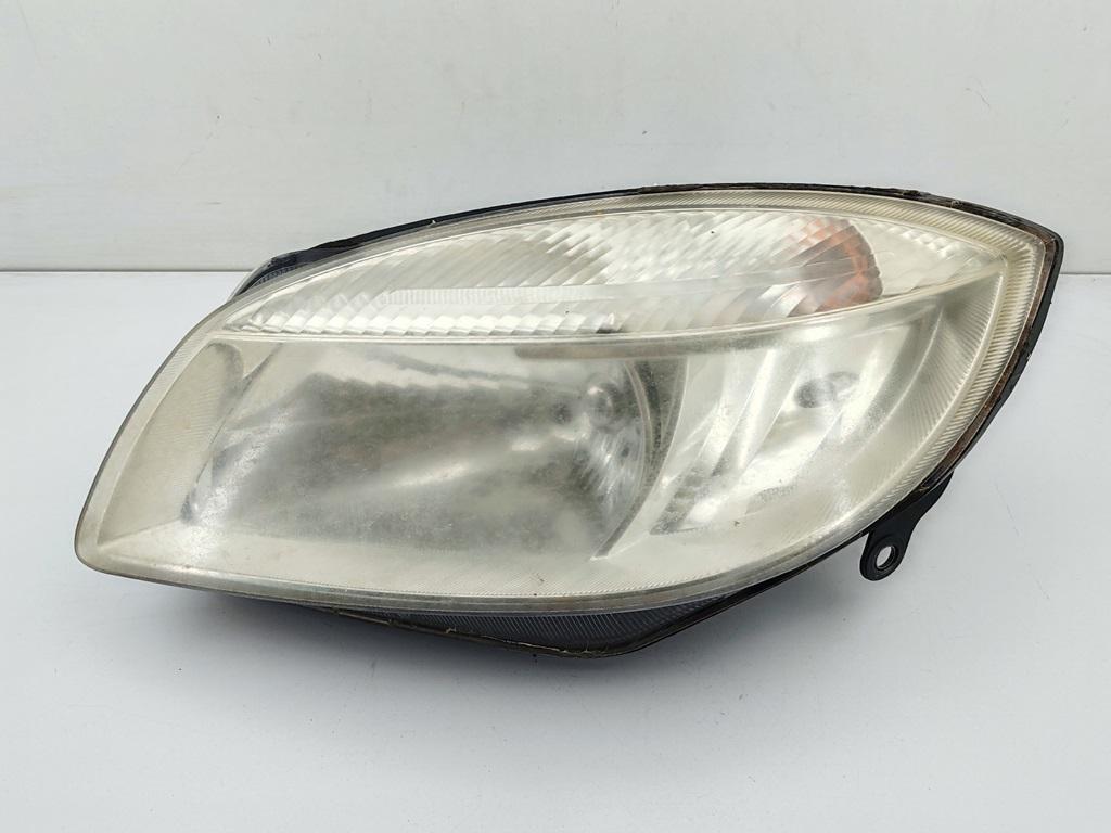 фара левая Skoda Roomster 2006, 1.2 л., бензин, МКПП, чёрный, универсал, 24783100