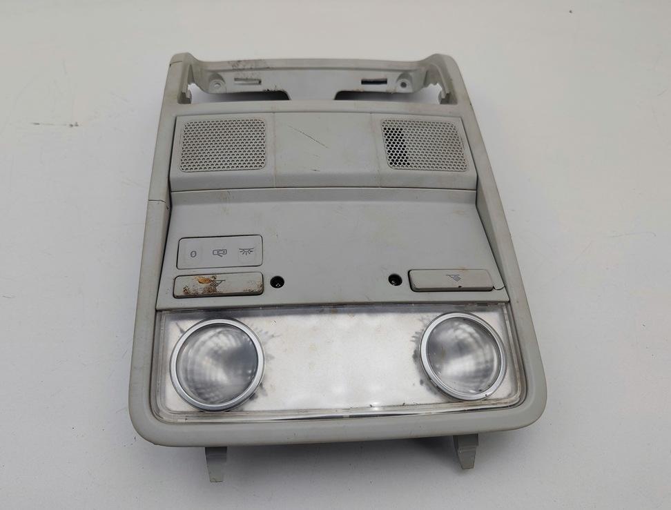 фонарь салона (плафон) Volkswagen Passat B6 2006, 1.9 л., дизель, МКПП, синий, универсал, 1K0947133D