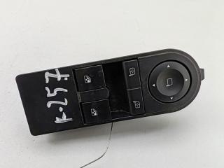 кнопка стеклоподъемника переднего левого Opel Astra H 2004, 1.8 л., бензин, МКПП, серый, хетчбэк 5 дв., 13228706