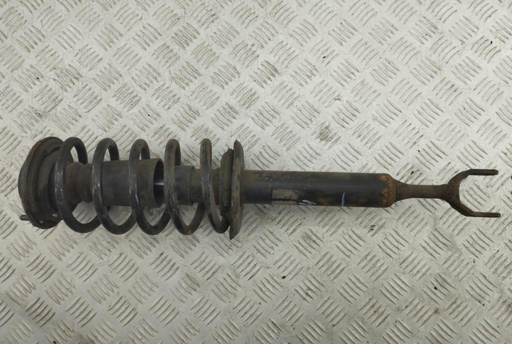 стойка передняя Volkswagen Passat B5 1997, 1.6 л., бензин, МКПП, красный, седан, 3B0413031