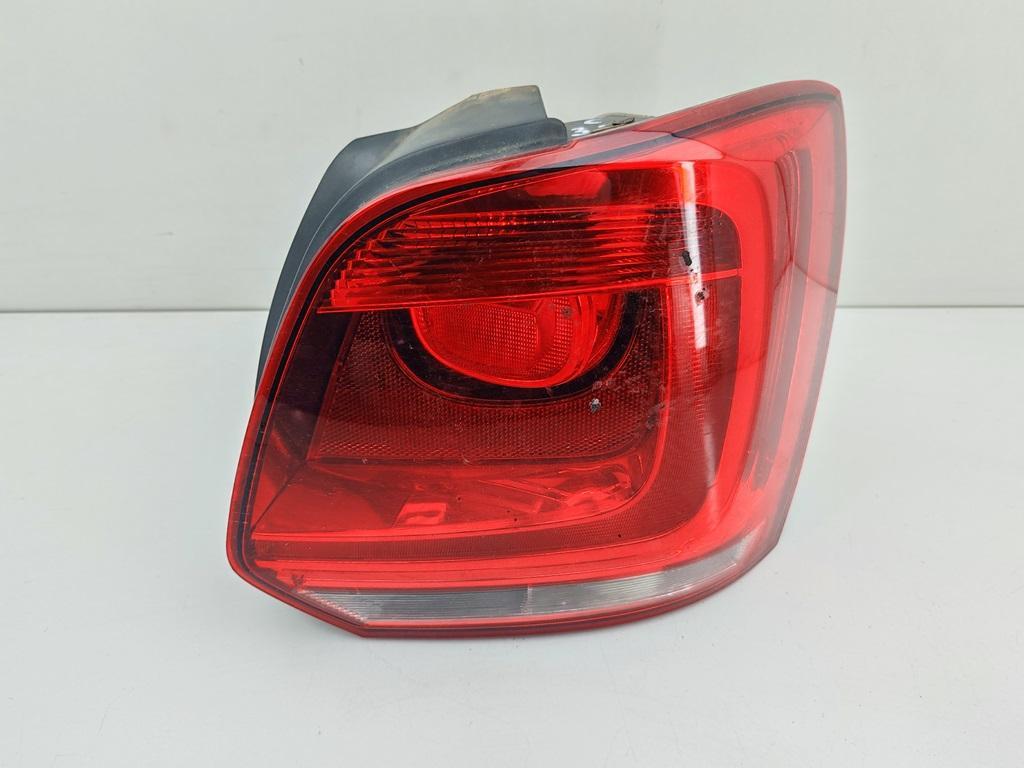 фонарь задний правый Volkswagen Polo 2011, 1.6 л., дизель, АКПП, серый, хетчбэк 5 дв., 6R0945096