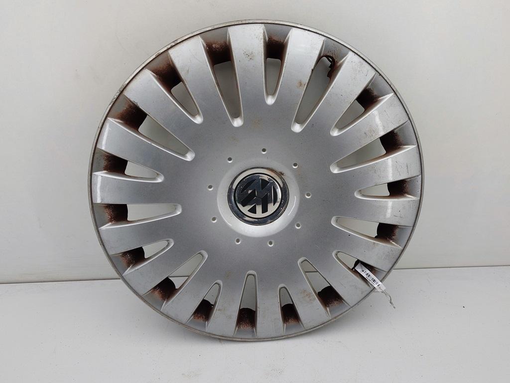 колпак колесный Volkswagen Passat B6 2007, 2.0 л., дизель, МКПП, серый, седан, 3C0601147B