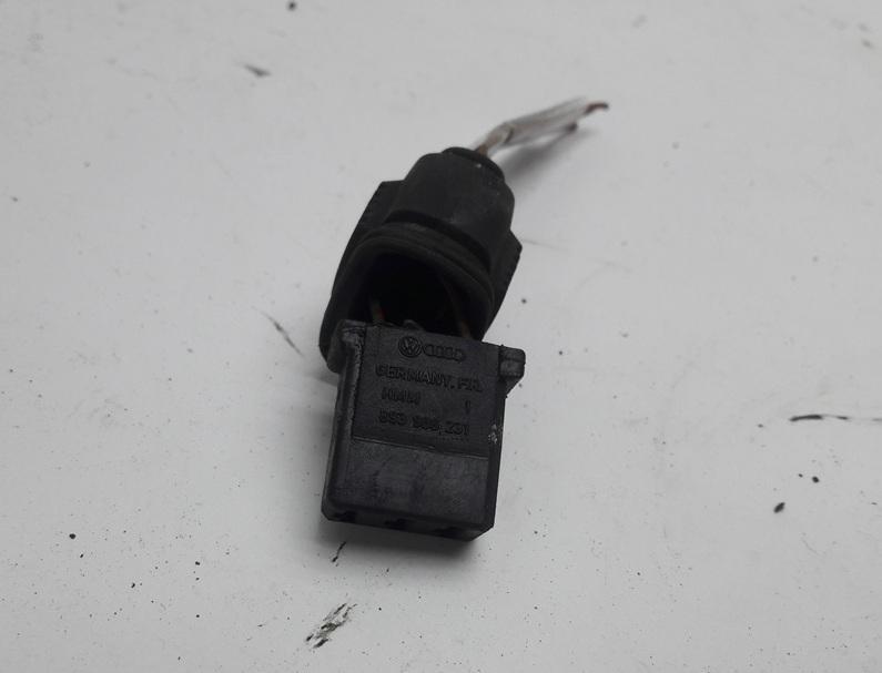 разъем (фишка) проводки Volkswagen Passat B5 1998, 1.8 л., бензин, МКПП, синий, универсал, 893906231 - фото №1