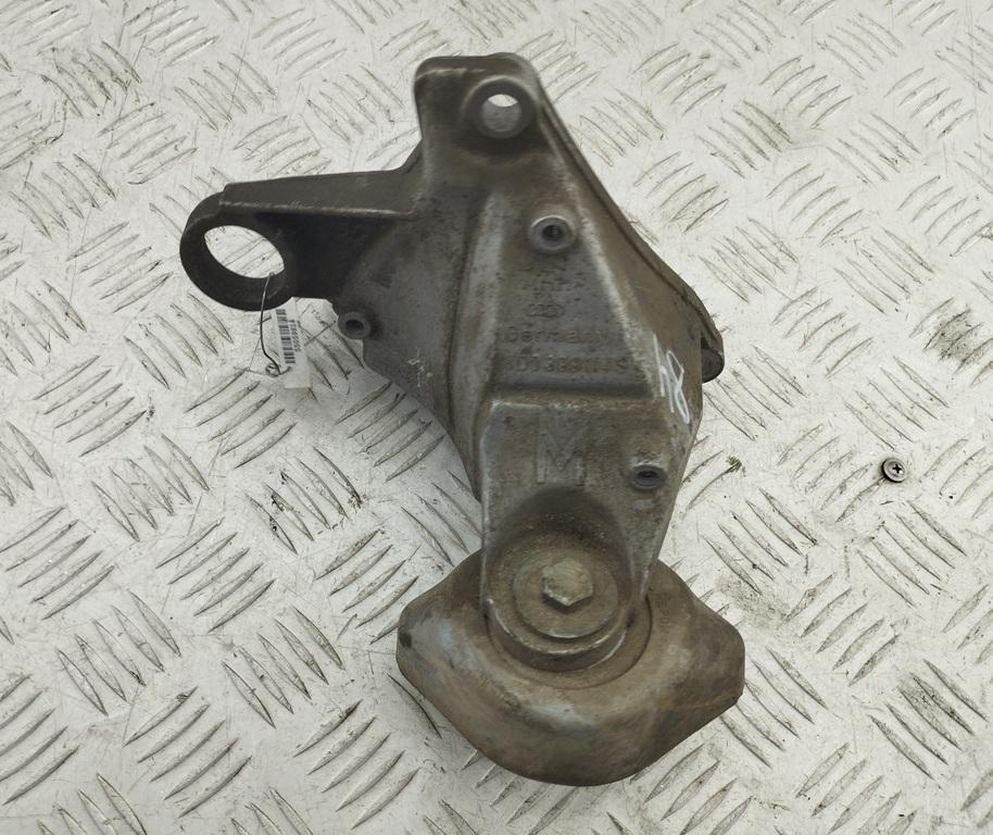 кронштейн КПП Volkswagen Passat B5 1998, 1.6 л., бензин, МКПП, синий, универсал, 8D0399114S